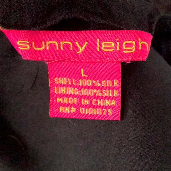 Sunny Leigh top. - Picture 3 of 3